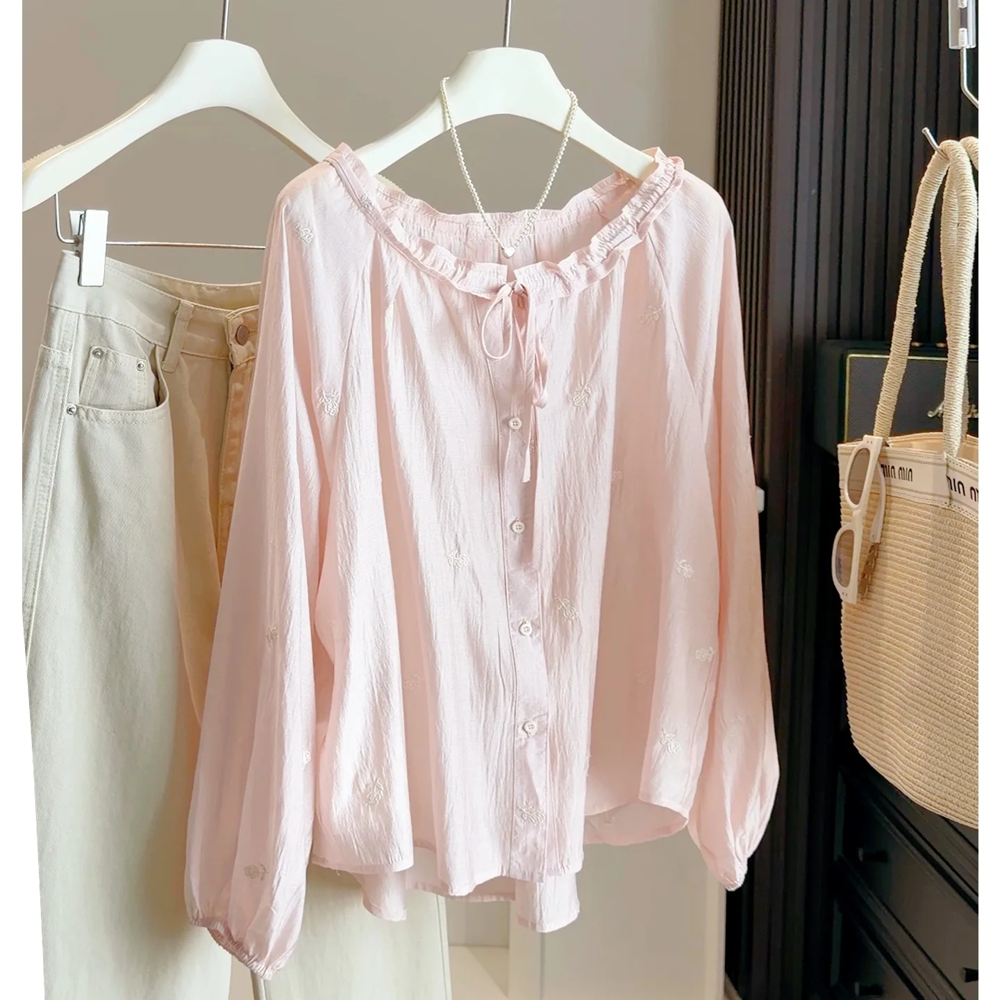 

ALPHALMODA 2026, Korean Style, Retro Lantern Sleeves, Rose Embroidered, Women Shirt, Spring New, Fungus Strapped, Loose Blouse