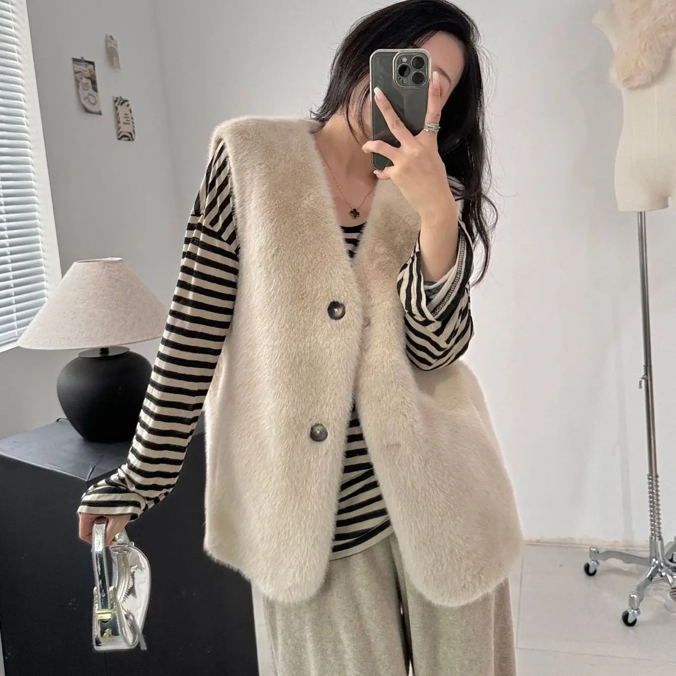 

Женский жилет, куртка, осень-зима, однобортный жилет из искусственного меха, новый модный норковый короткий жилет, пальто, топ