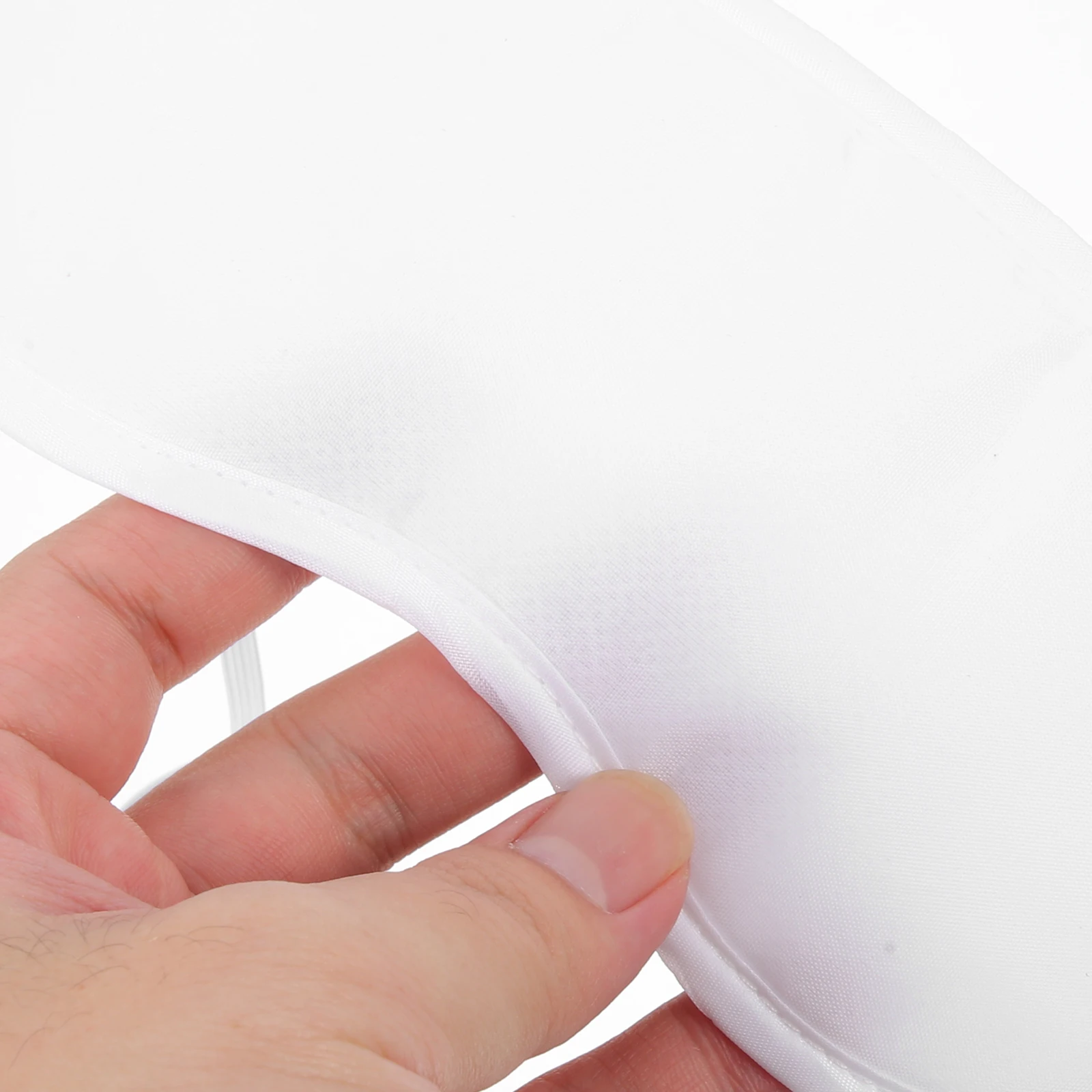 

20pcs Disposable Eye Masks Lightweight Practical Protectors Blank Polyester Simulated Silk Sleep Shades White