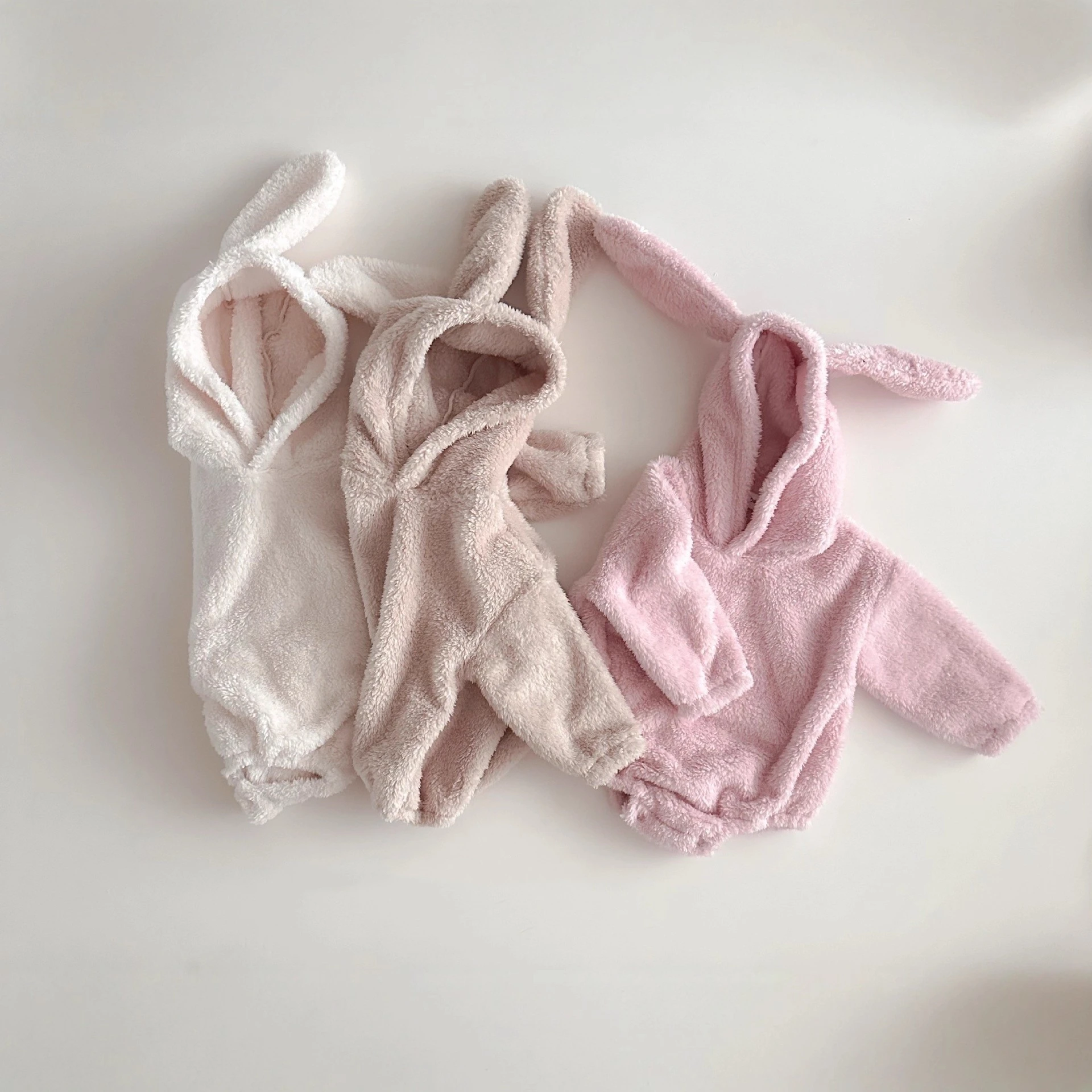 HY2762 الكورية نمط لطيف سميكة لون نقي أرنب الأذن مقنعين رومبير الطفل الخريف الشتاء بسيط مطابقة الطفل فرك البدلة