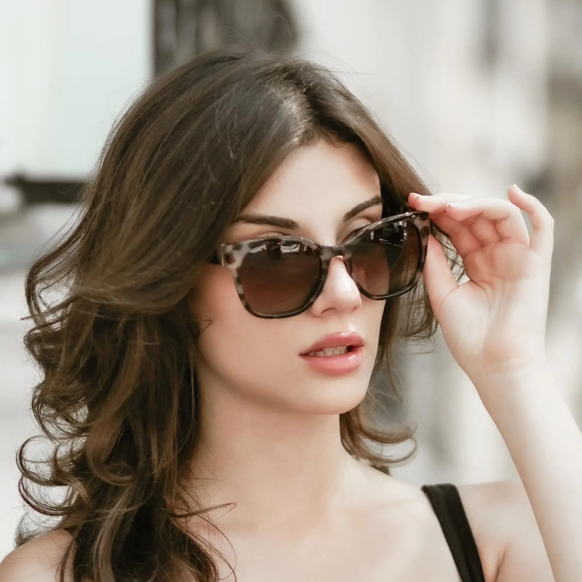 BLUEMOKY Cateye Polarisierte Sonnenbrille für Damen, übergroße Sonnenbrille, UV400-Schutz, Retro-Farbtöne, Freizeitstil