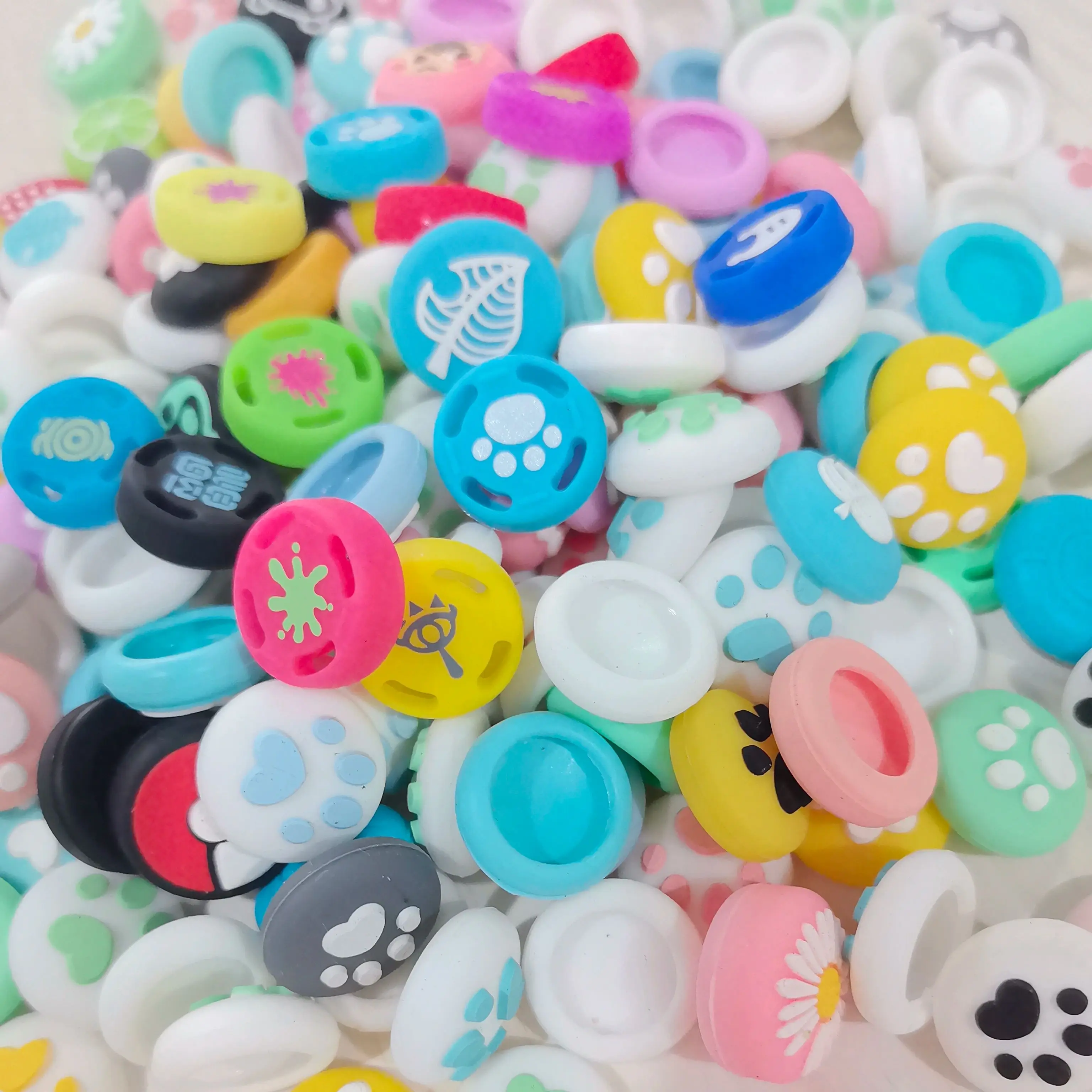 20pcs/lot Random Shipment Mix Color for Nintendo Switch Joycon Joystick Thumb Stick Grip Silicone Cap for Nintendo Switch Lite