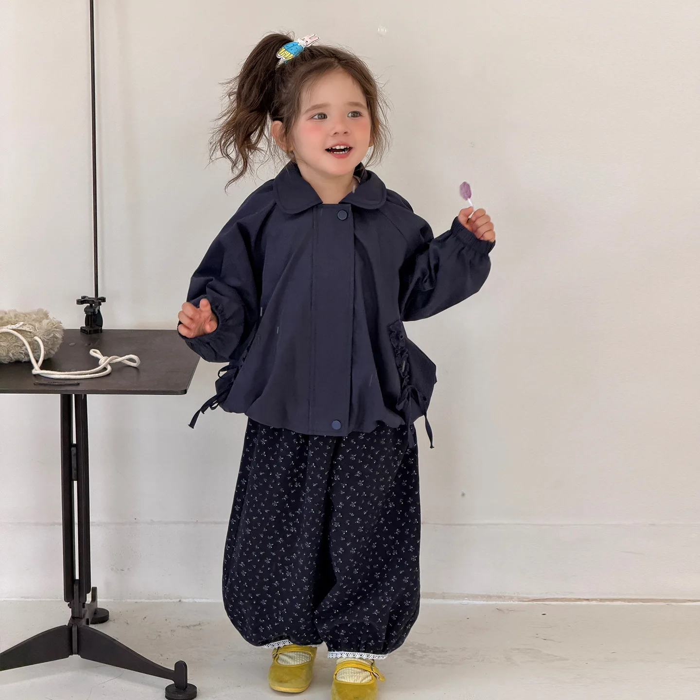 2026 New Childrens Clothing Girls Floral Pants Autumn Childrens Forest Style Loose Casual Pants Retro Style