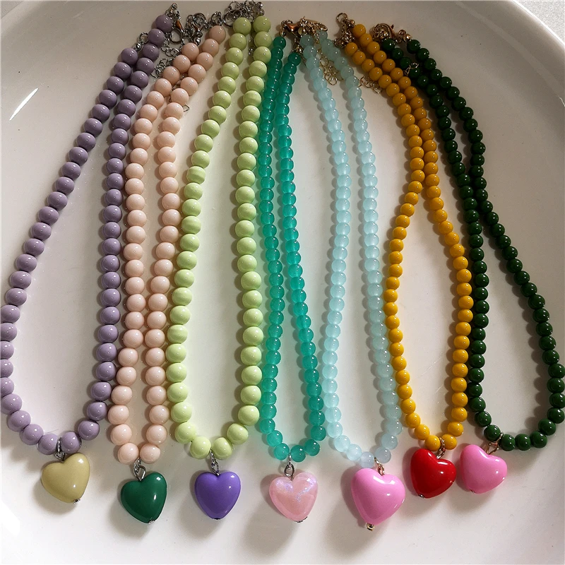 2025 جديد اللون مطرز سلسلة الراتنج القلب قلادة قلادة للنساء الفتيات العصرية سلسلة الترقوة حساسة مجوهرات هدية