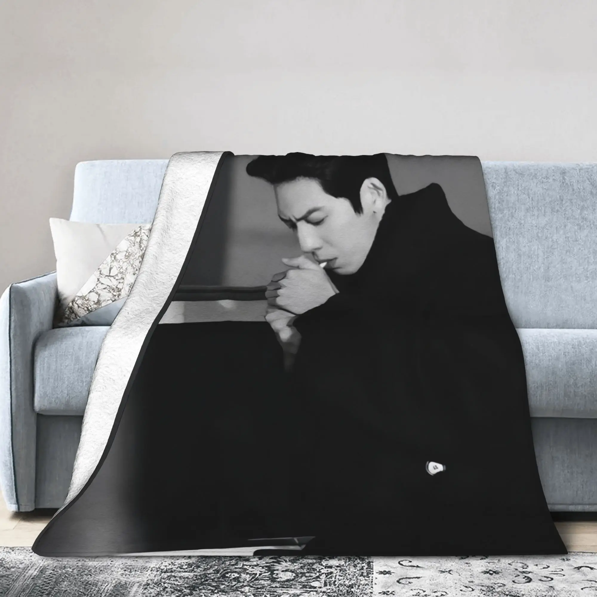 Early Spring Jing Boran Luan Nian Luke Vintage Blanket Flannel TV Lightweight Thin Throw Blankets Bedspreads Gift Multi-function