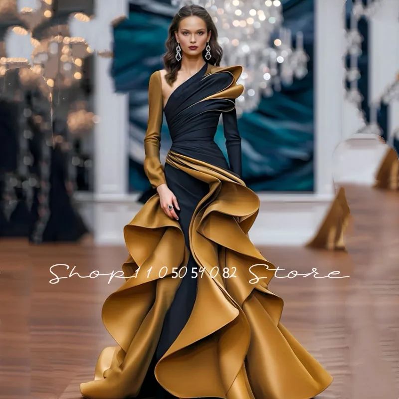 Elegantes schwarzgoldenes Abendkleid, bezauberndes, plissiertes Meerjungfrauenkleid mit Rüschensaum, formelles Damenkleid für besondere Anlässe, maßgeschneidert