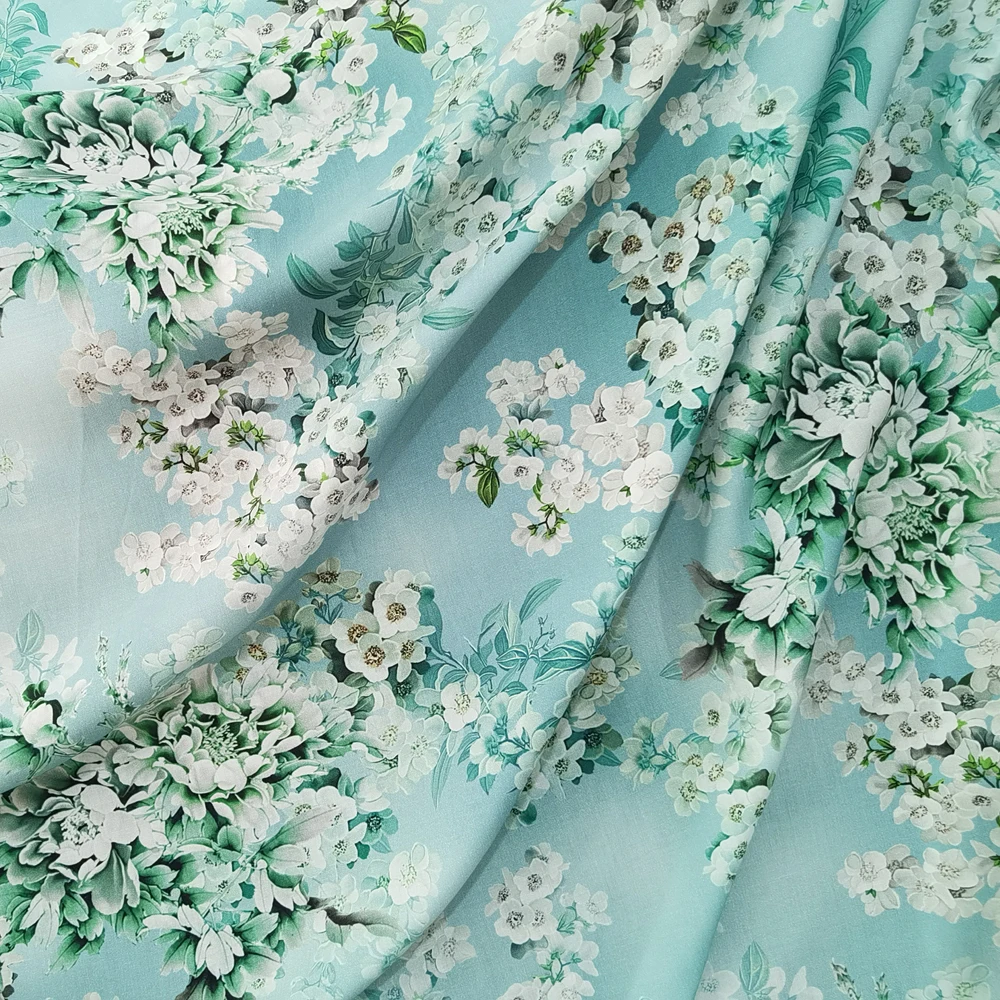 1 meter X 1.4 meter Romantic Floral Fabric Soft Rayon Viscose Material For Gown