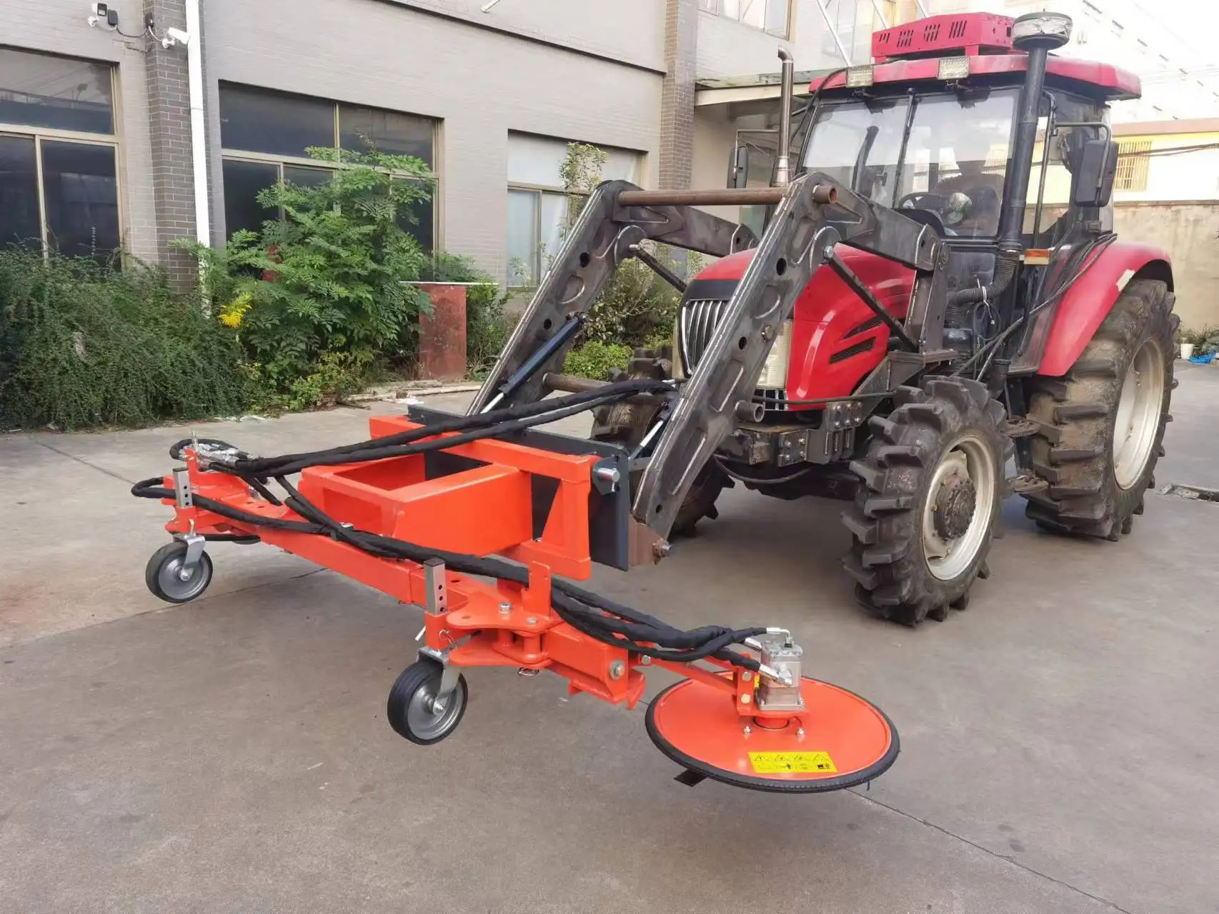 Side Mounted Fence Mower In Combination With A Tractor Or Yard Loader