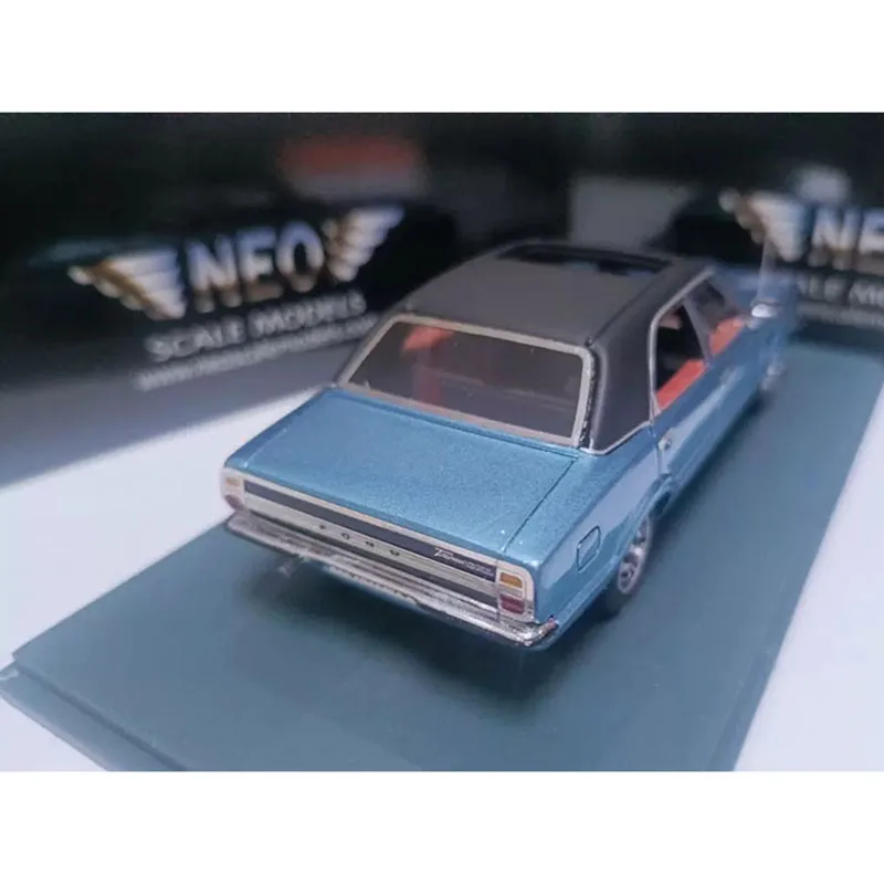 NEO 1: 43 Scale Ford Taunus GXL 1973 Rasin Car Model Ornament