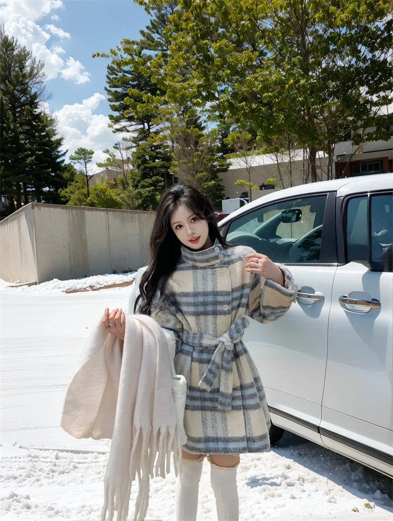 

Blue and White Plaid Woolen Coat Autumn and Winter 2023 New Korean Fashion Versatile Premium Thickened Woolen Coat Commuter P305