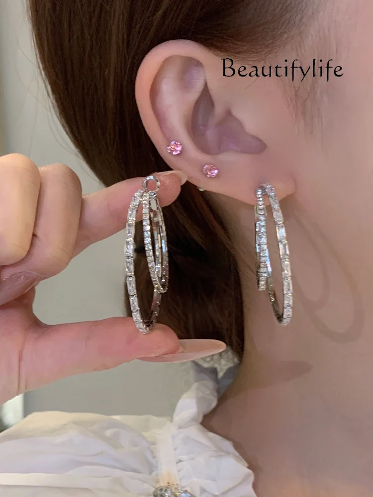 Fashion sister~ temperament personality exaggerated large circle rhinestone earrings niche design high fashion earrings