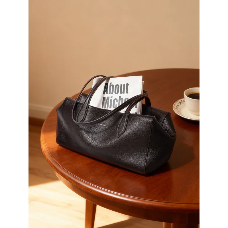 

2026 Новый корейский нишевый дизайн, сумка для боулинга из натуральной кожи высокого качества, женская сумка через плечо с большой вместимостью