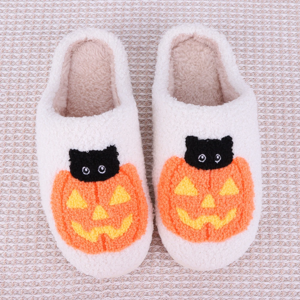 Halloween-Plüsch-Hausschuhe, rutschfest, bequem, pelzig, Hausschuhe, Kürbis-Katzen-Muster, flauschig, für Zuhause, warmer Hausschuh für den Winter und Herbst
