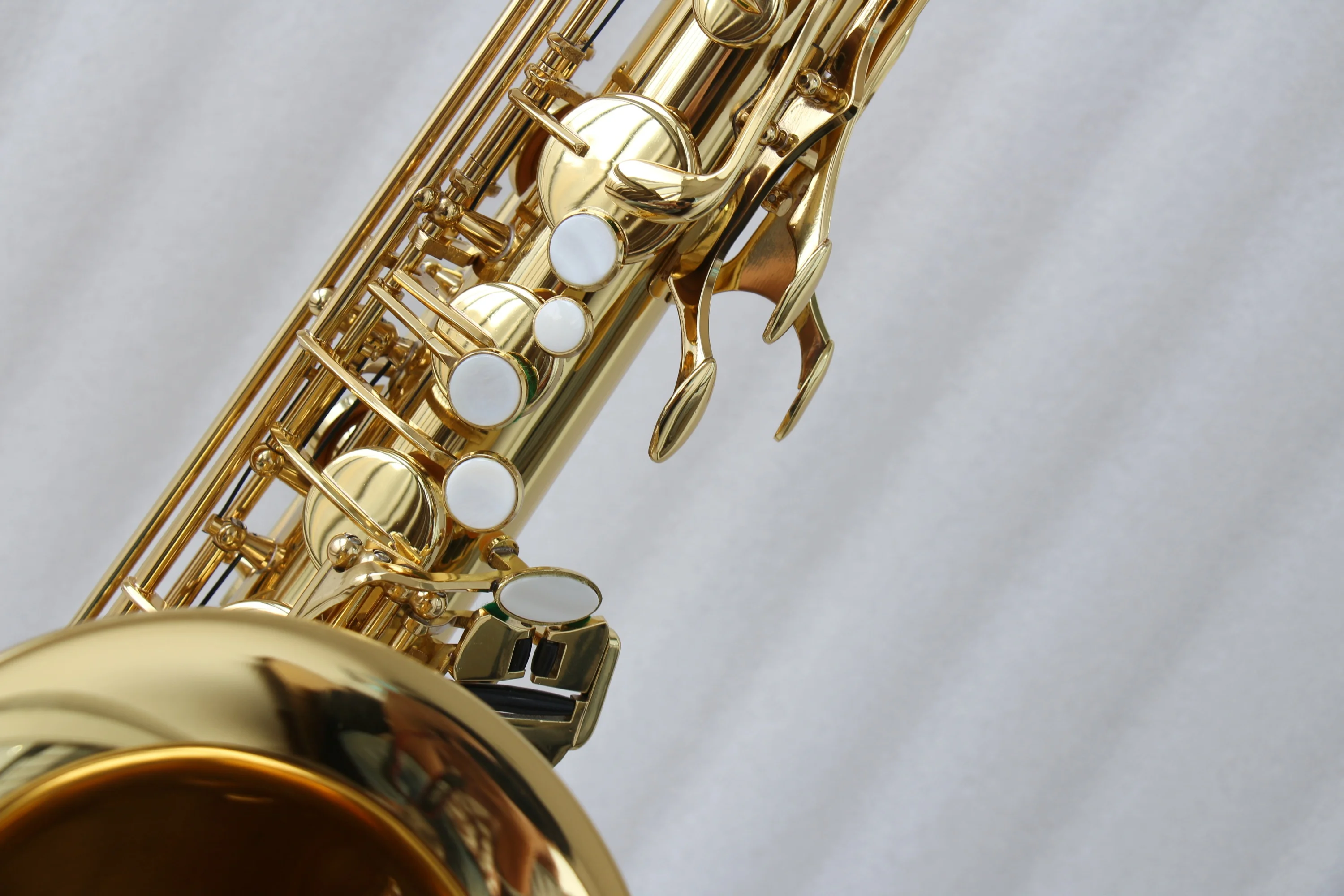 High Quality Musical Instruments Brass Body Bb Tone Tenor Saxophone With Gold Lacquered And Mother-of-Pear Inlays