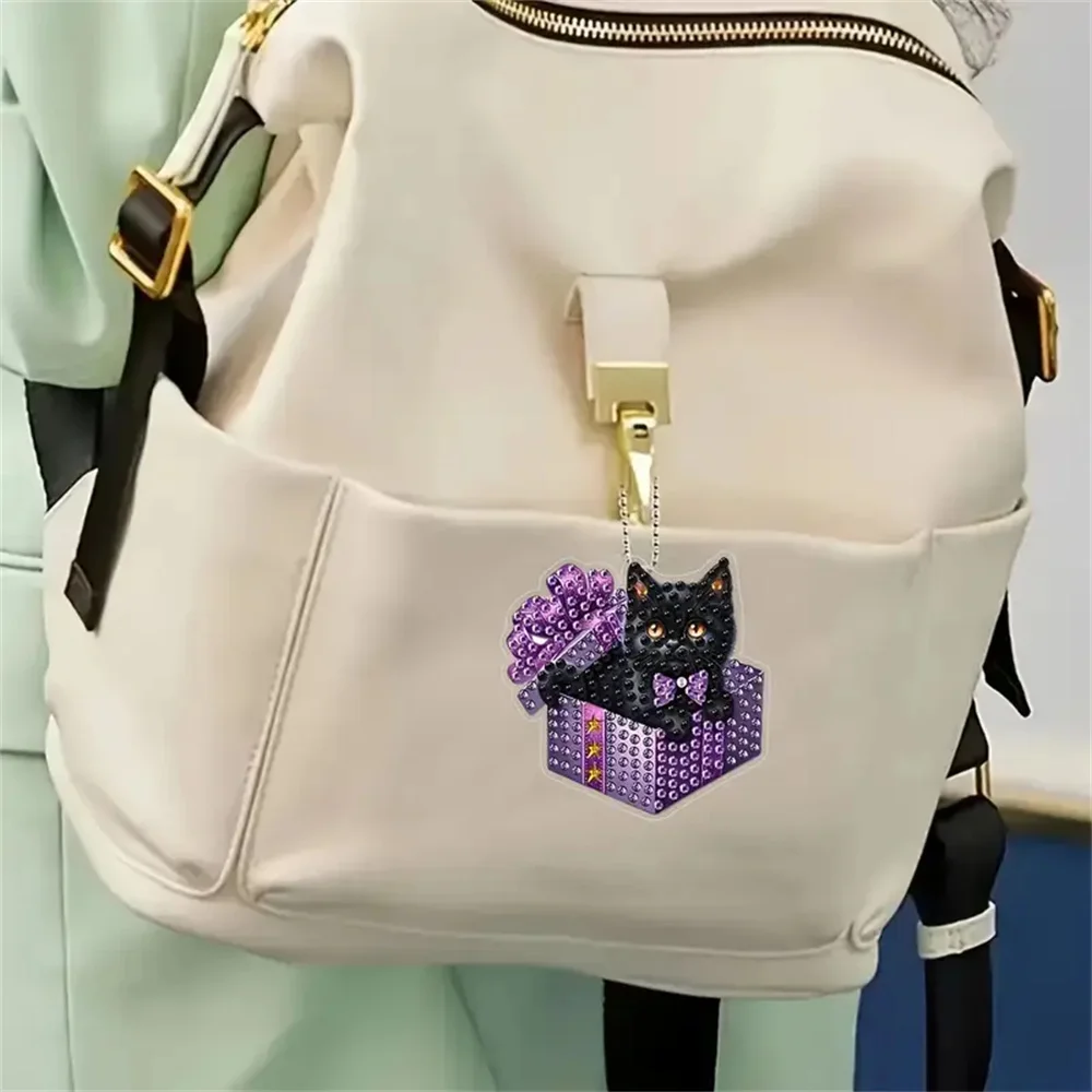 سلسلة مفاتيح ماسية مكونة من 6 قطع - سلسلة نمط القط، ديكور مصنوع يدويًا، مجموعة ألوان ماسية، سلسلة مصنوعة يدويًا #6