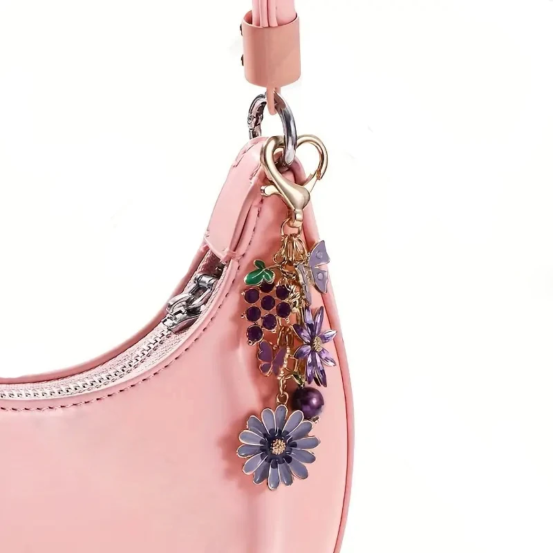 5 قطع المفاتيح الأرجواني زهرة العنب الرمان فراشة بالتنقيط النفط سلسلة لطيف اكسسوارات السيارات