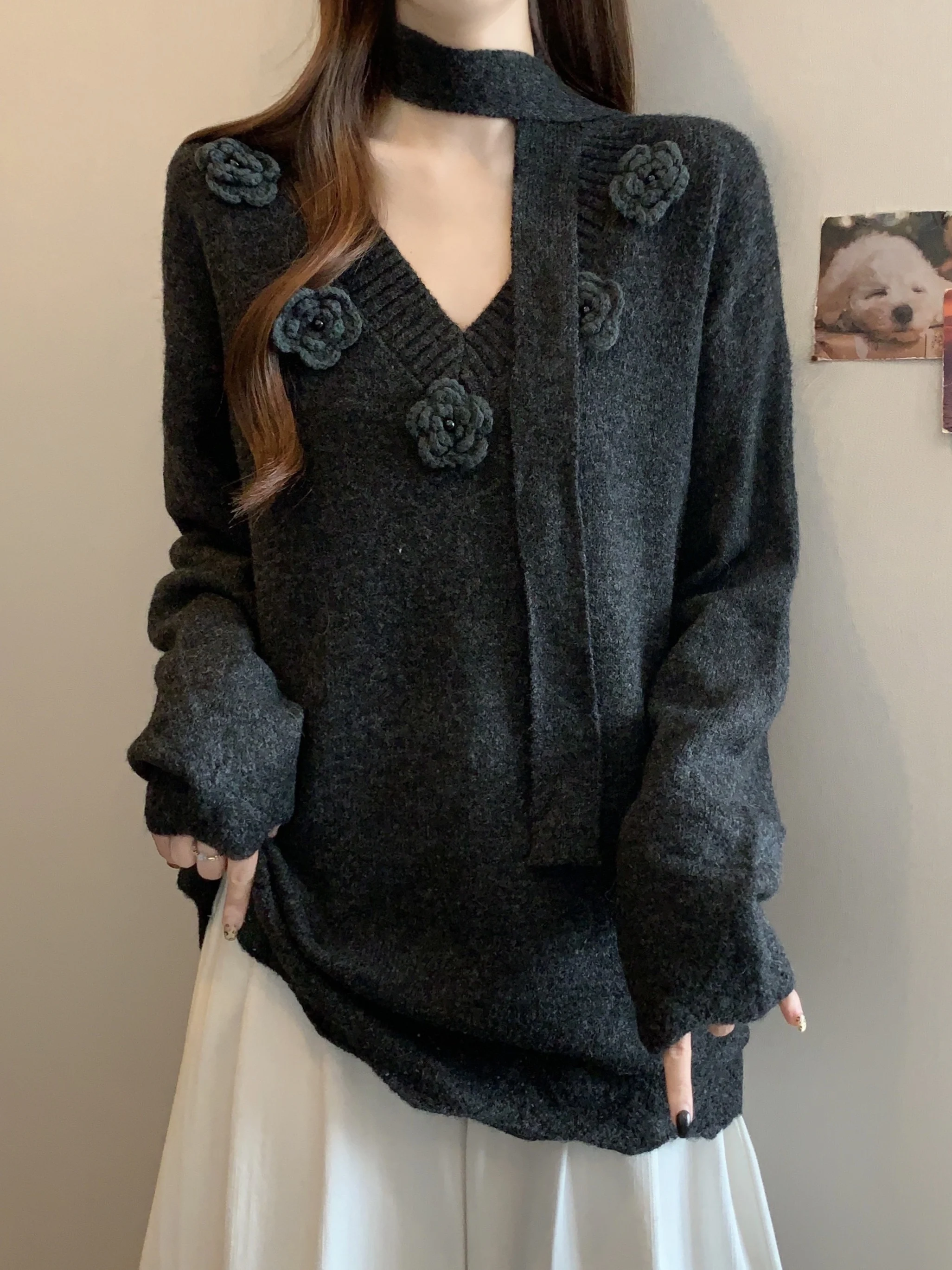 

Женский вязаный свитер большого размера с V-образным вырезом и длинными рукавами, свободного кроя, средней длины, с цветочным узором, удобный, дышащий, осенний.