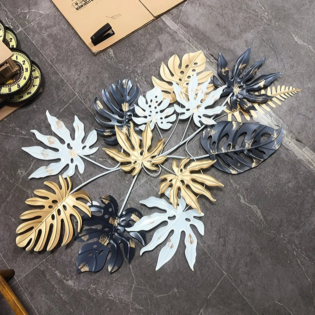 Artisanat en fer forgé pour l'observation des feuilles de plantes, avec motifs de tortue, bambou et bonsaï, en trois parties, pour la décoration d'accessoires et d'objets.