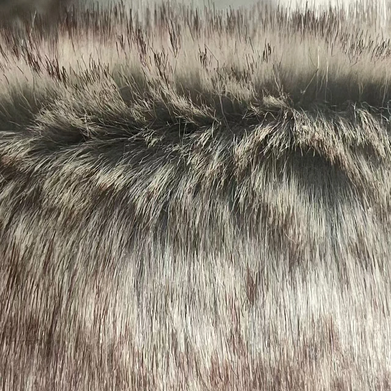 

1 Yard of Medium Brown Mixed-Color Synthetic Fur Fabric Hand Sewn Fleece-Lined Clothing Sleeves with Fur Collar DIY Decorations