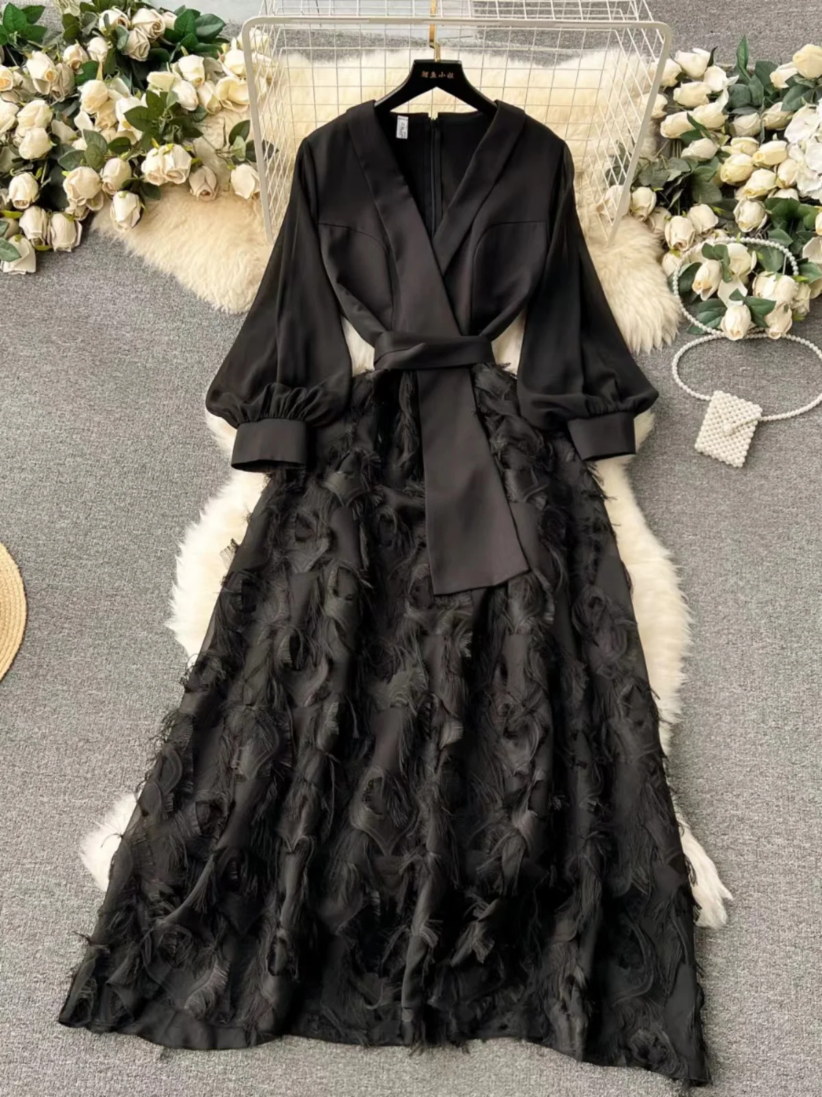 

High end Dress For Women 2024 Spring/Summer New French V-Neck Puff Sleeves Splicing Fake Two Piece Temperament Long Skirt