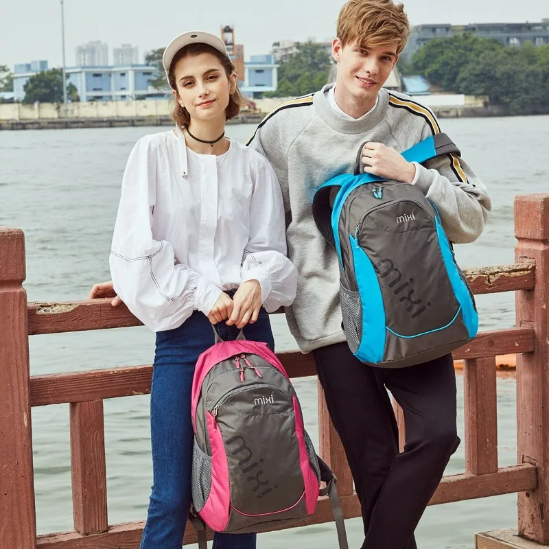 

2023 New Unisex Sports Backpack Fashion Large Capacity Portable Traveling Package Nylon Contrast Color