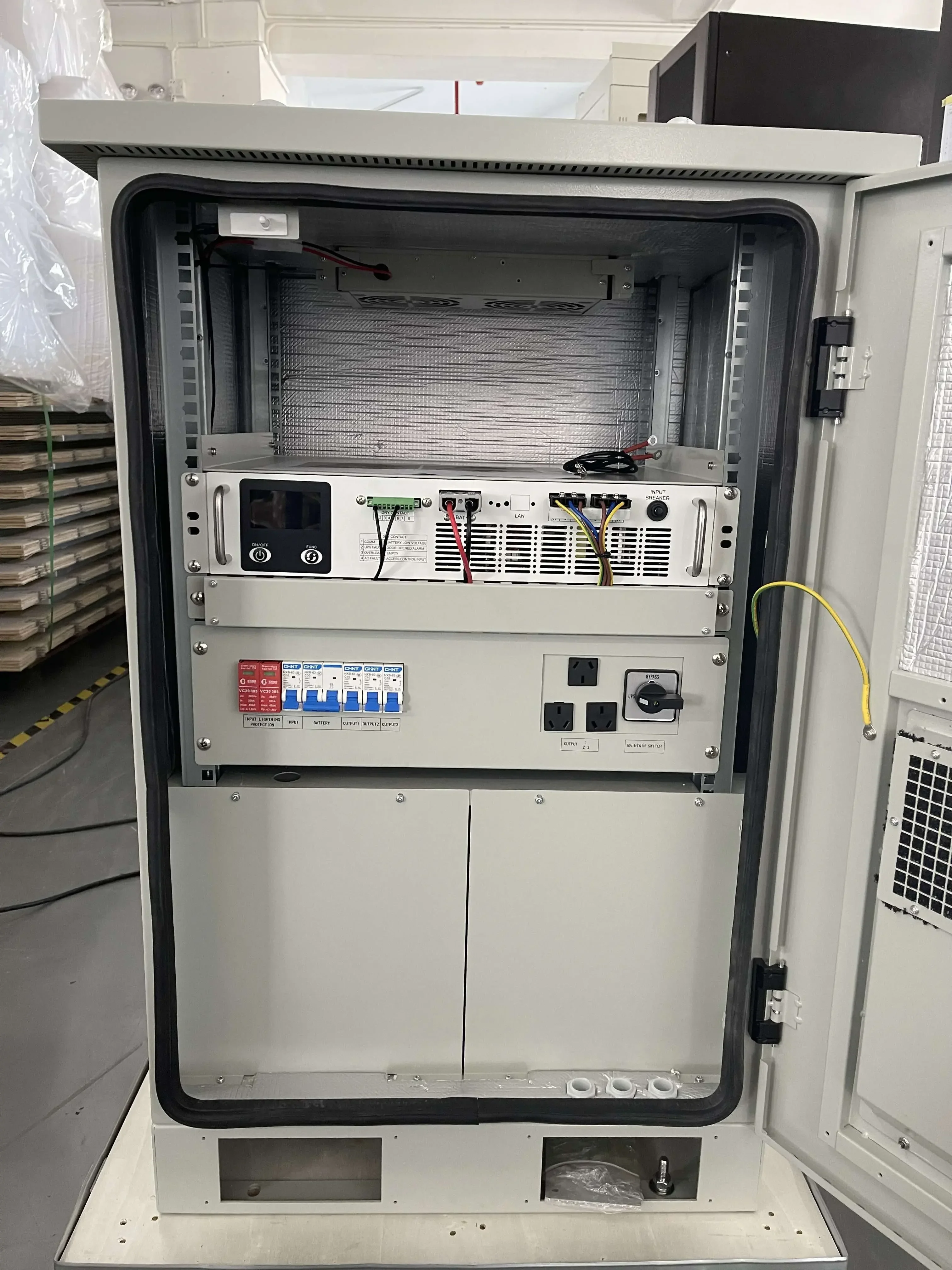 Single Phase 1kva UPS System Outdoor High Temperature Resistant Cold Start Capability Power Backup For Home And Office Use