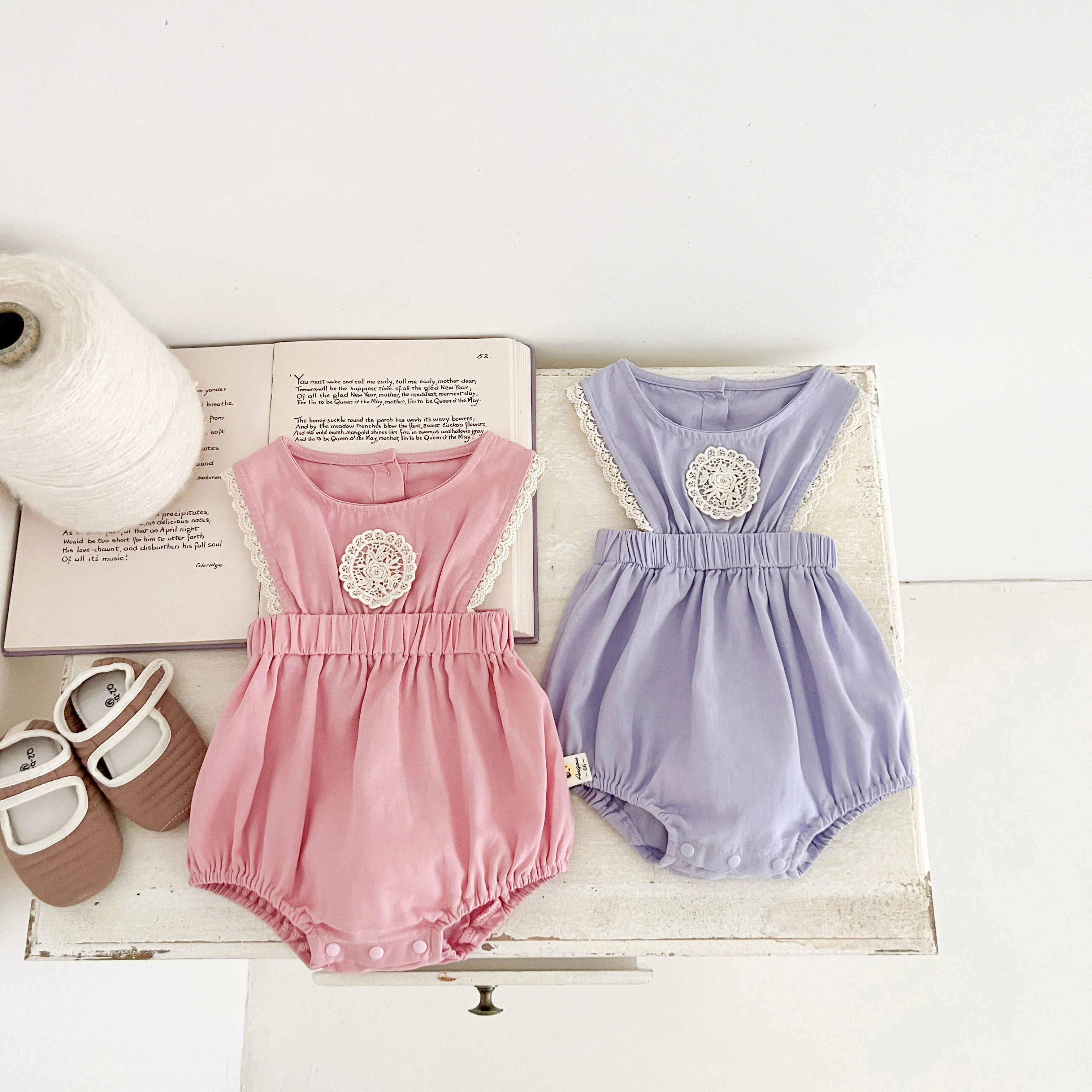 Fall New Lace-trimmed baby Carrier Dress for Girls, Stylish Diaper Cover