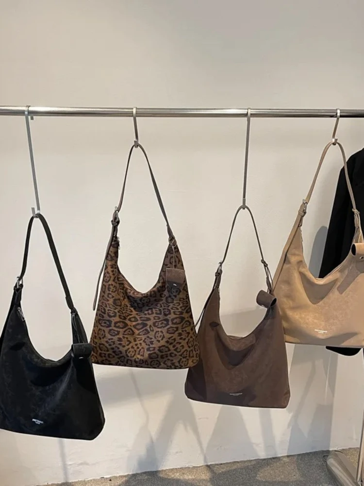 حقيبة حمل كلاسيكية لخريف وشتاء 2025، محفظة كتف واسعة للنساء، حقيبة كروس تحت الإبط بسيطة، حقيبة كاجوال ليلاً ونهارًا #1