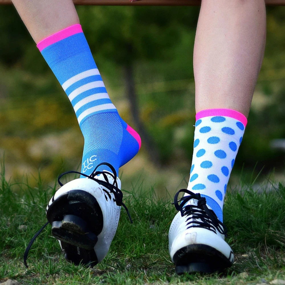 2023 New Professional Cycling Socks Protect Feet Breathable Wicking Sock Outdoor Road Bike Nylon Socks Bicycle Accessories