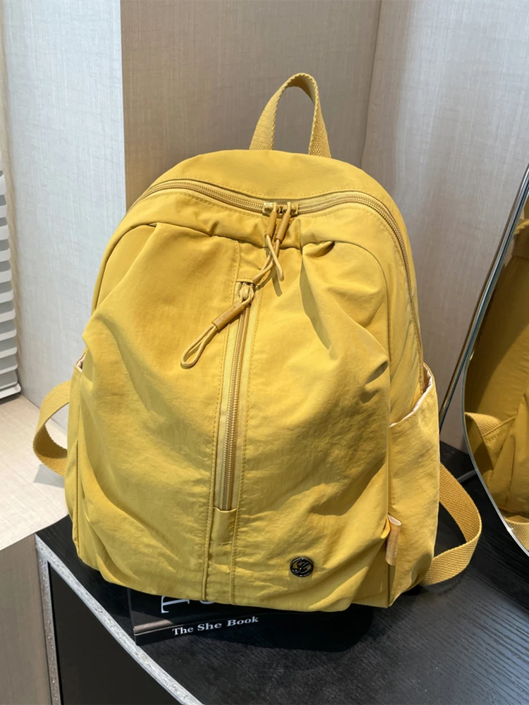 zaino-leggero-e-casual-da-donna-ideale-per-attivita-all’aperto-viaggi-escursioni-arrampicate-spostamenti-quotidiani-e-come-borsa-per-libri-elegante-e-versatile-puo-essere-portato-anche-a-spalla