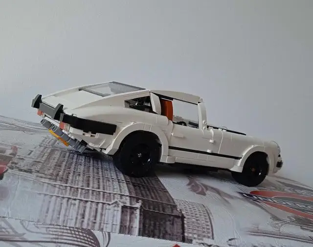 1124 Parts MOC Building Block Car Model White Supercar For Boys Adults Childrens Christmas Gift Toy Bricks
