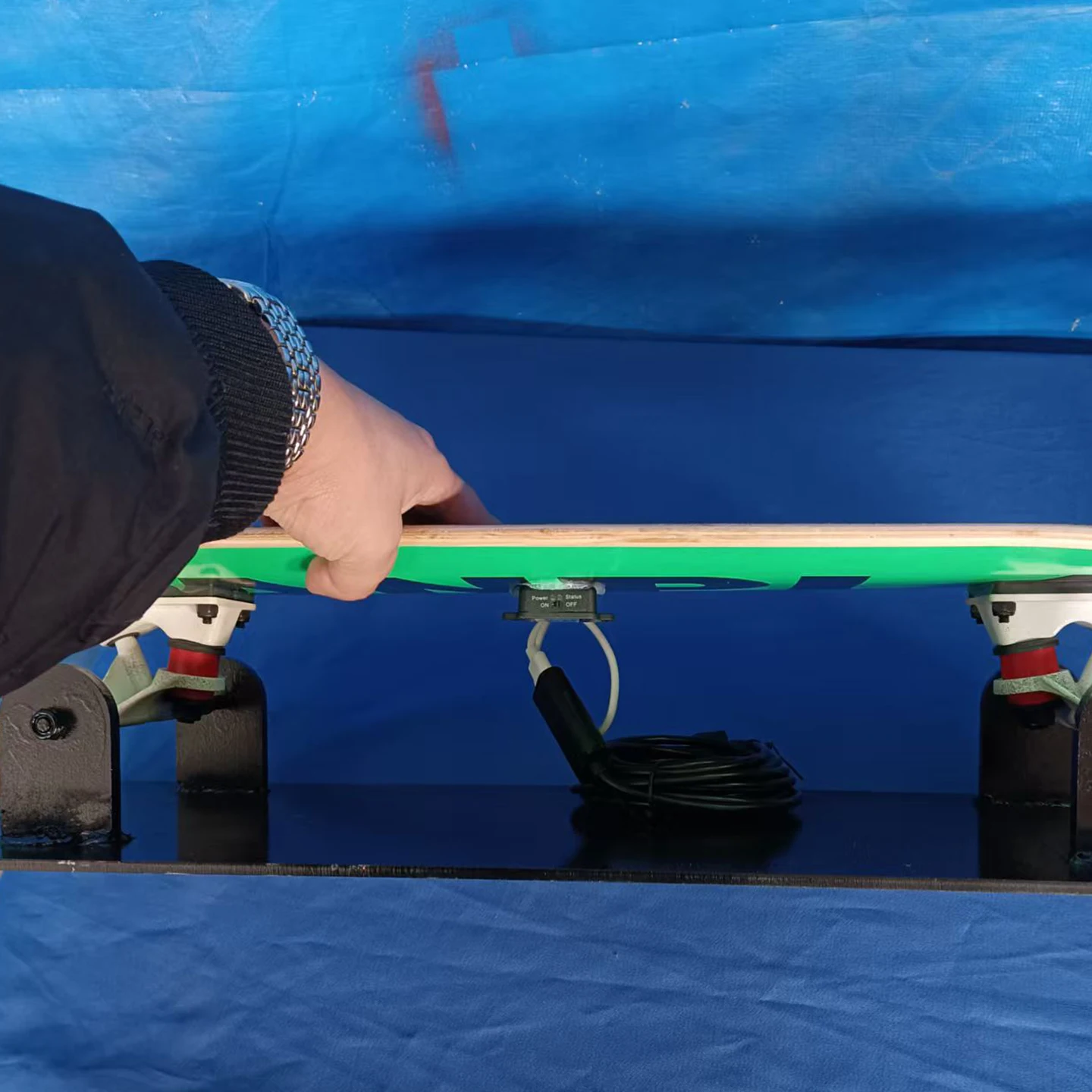 Simulazione di skateboard Tavola da surf Giroscopio Sensore angolare Skateboard e base Giochi interattivi Giochi di attività Giochi di carnevale