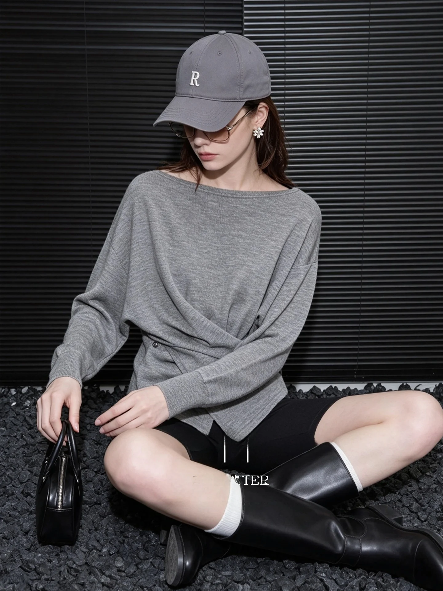 Huaappuw Grey Cross Waist Knitted Top Women's Batwing Sleeve Fashionable French Style Autumn New Arrival Regular Fit