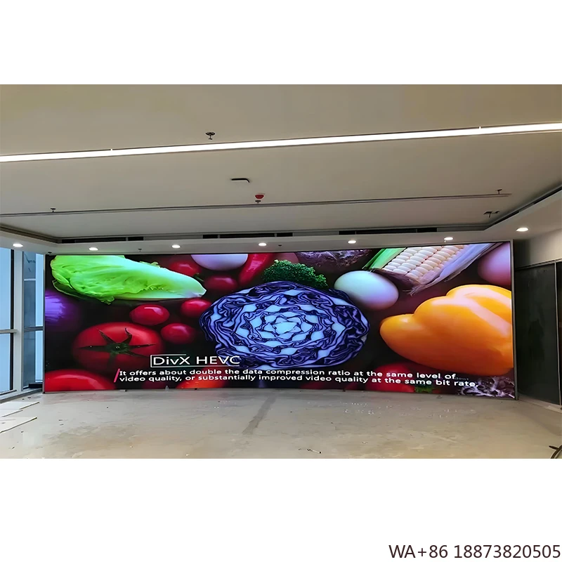 

Светодиодный дисплей на заказ с высокой скоростью обновления в помещении Гибкая панель экрана P4; Барный рекламный экран DJ Arc; Большая сценическая видеостена.