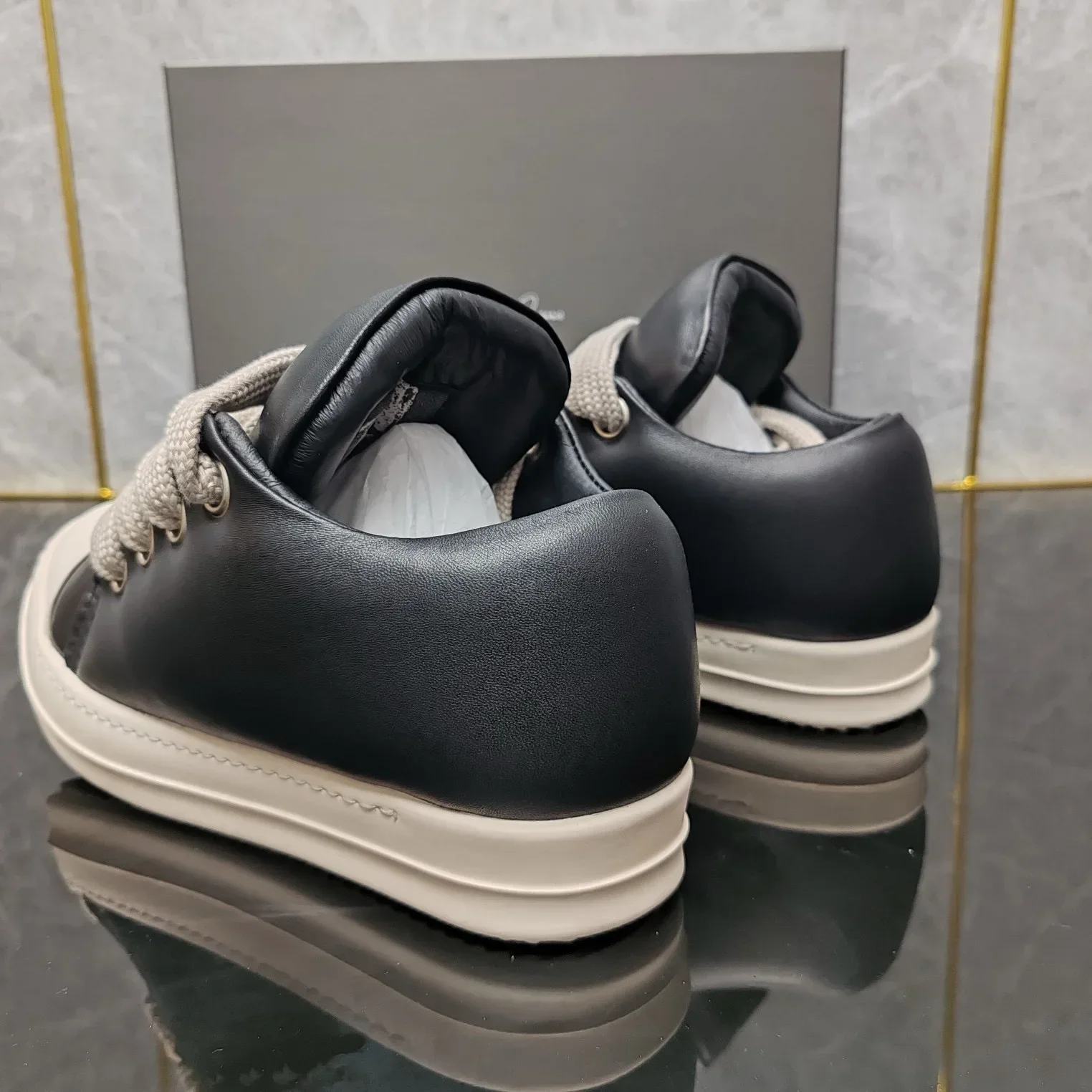 RO shoes sheepskin Jigglypuff bread shoes sole soft and simple thick shoelaces casual shoes Harajuku style couple shoes.