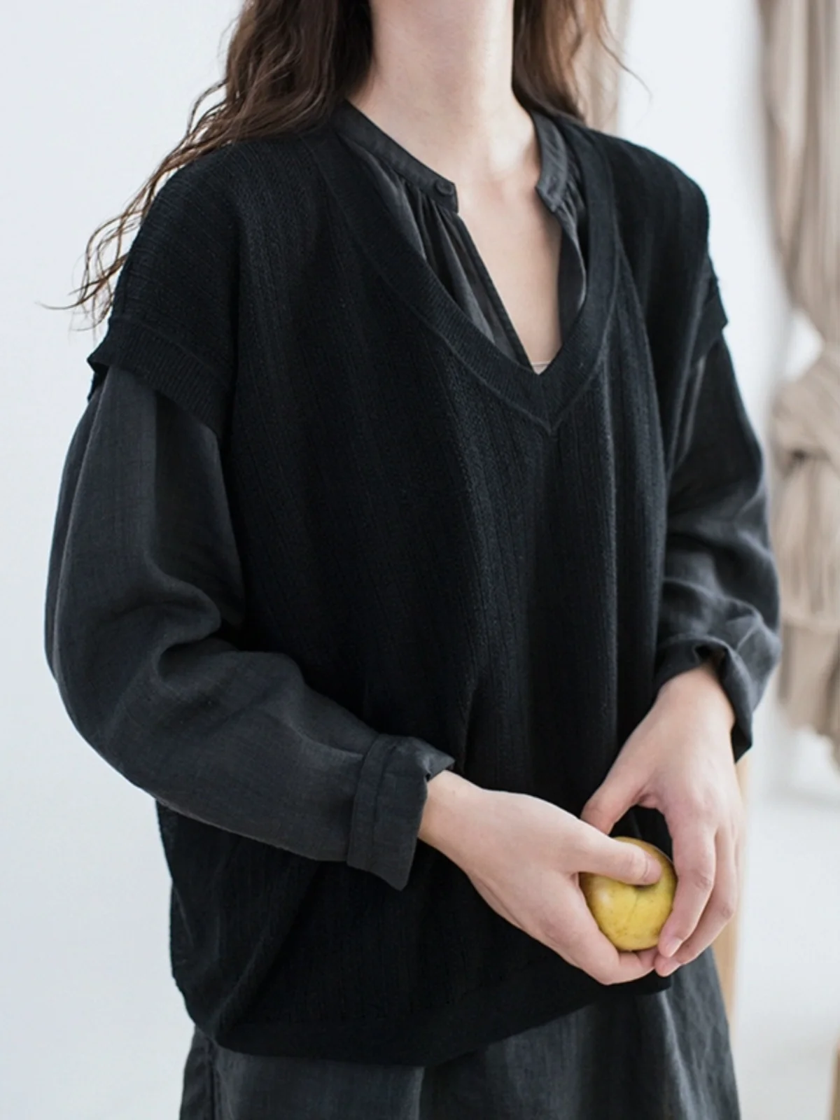 

Lightweight Linen Cotton Vest Full Hollow Loose V-Ne Bla Svel Thin Jaet IDYLL ISLE Commute Sle Simple Design