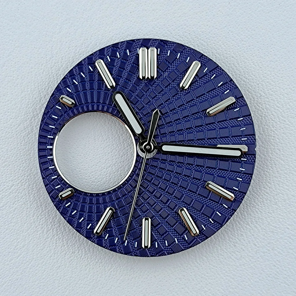 28,5 mm NH38 Dial Niestandardowe logo Dial Wydrążona tarcza Zielona świecąca tarcza Pasuje do akcesoriów do zegarków z mechanizmem NH38