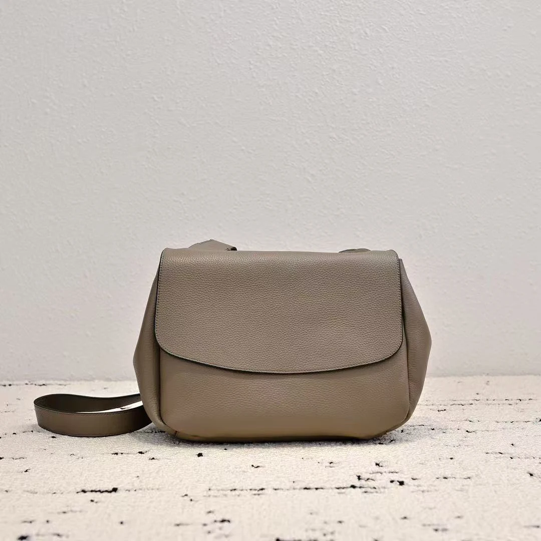 2025 women's new sling bag, soft leather texture for commuting and daily wear, versatile and elegant.