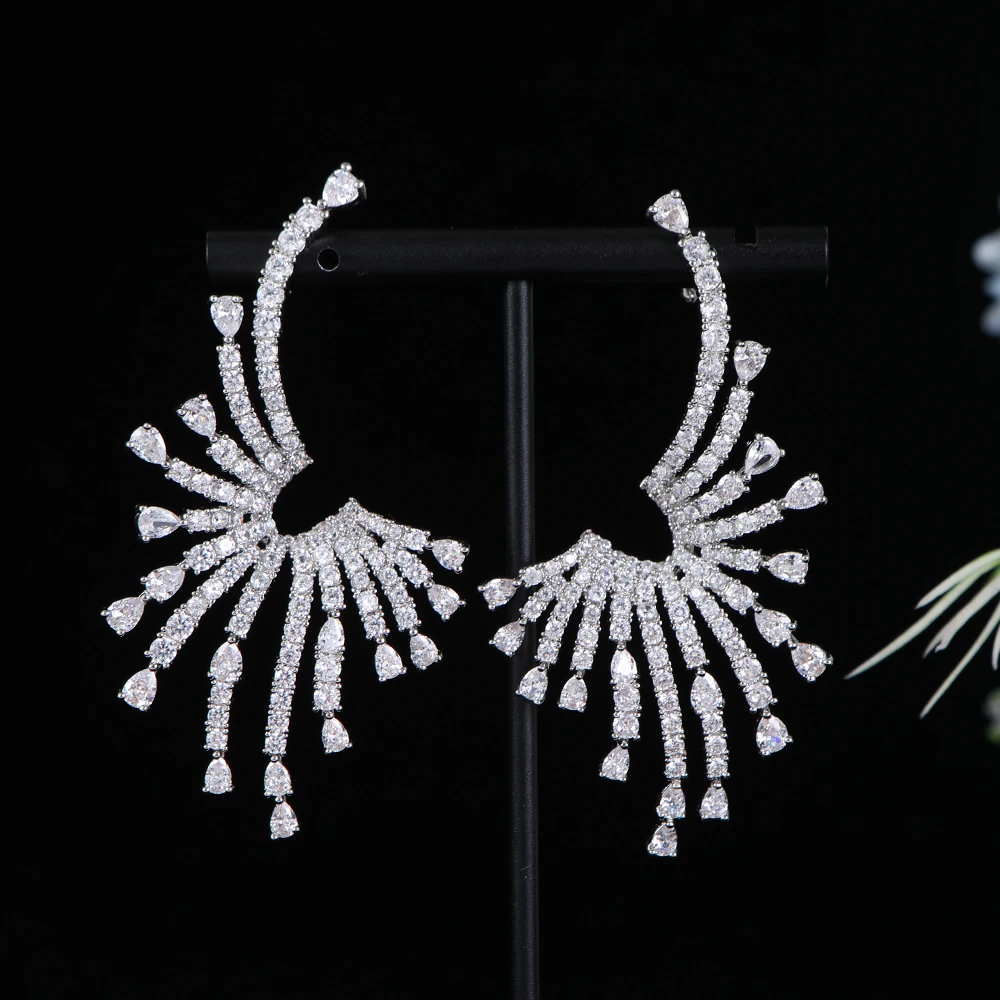 

Luxury Style Design Marvellous Cubic Zircon Flower Super Sparkling Ear Bone Cuff Earring Ear Clips Femme Gift E1178