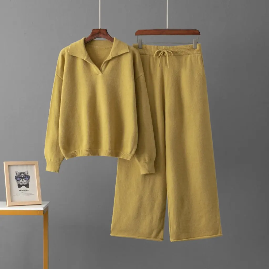 

Женский осенне-зимний комплект из двух предметов: шерстяной свитер с грубой иглой, воротником-поло и широкими брюками, свободный крой из ангоры