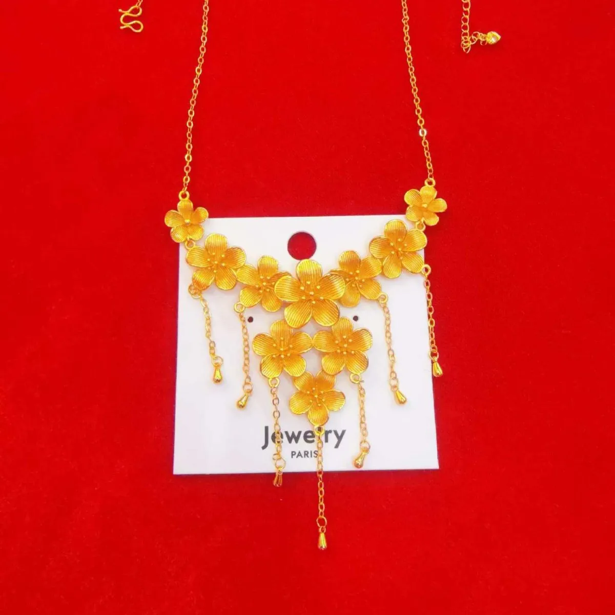 

2026 Sand Gold Floral Necklace Women Clove Flower Bridal Jewelry Set Chinese Style Wedding Three Golds Pendant Chain Wholesale