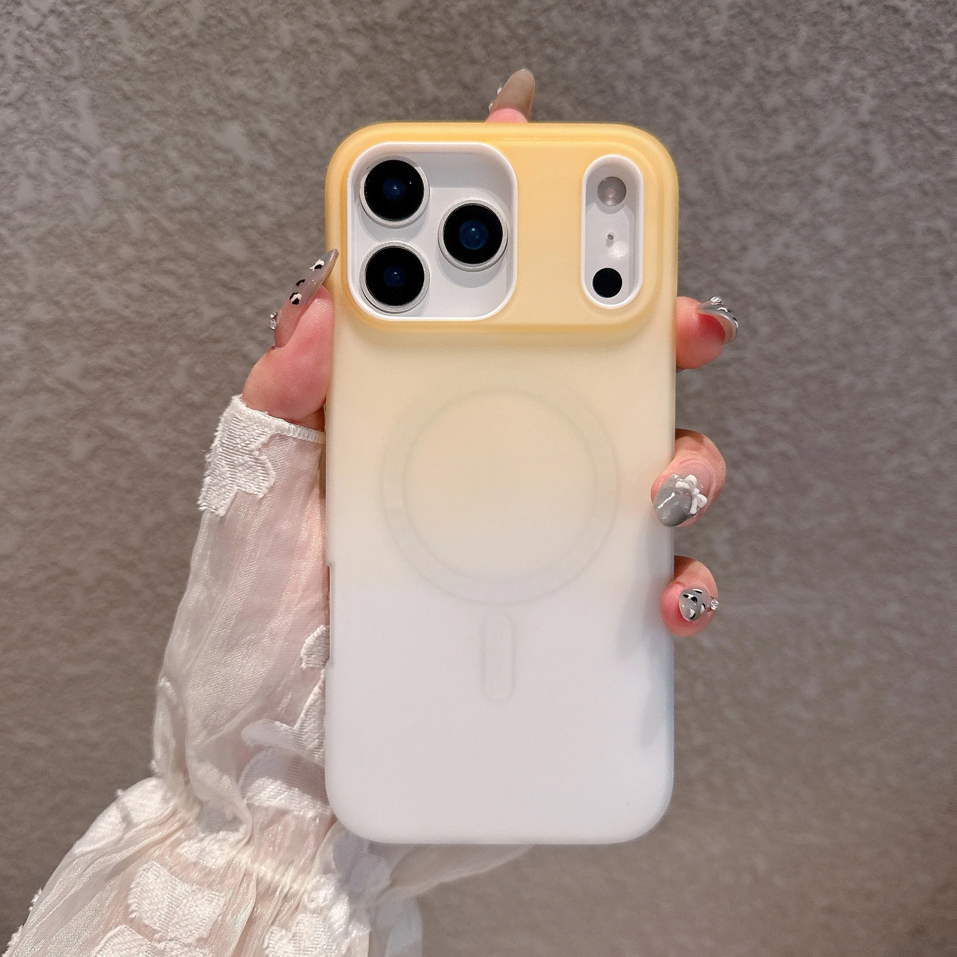 MagSafe対応 iPhone 17/Air/16/15/14 Plus/13/12 Pro Max/11用 グラデーションカラー 磁気吸着式 耐衝撃 保護バックカバー