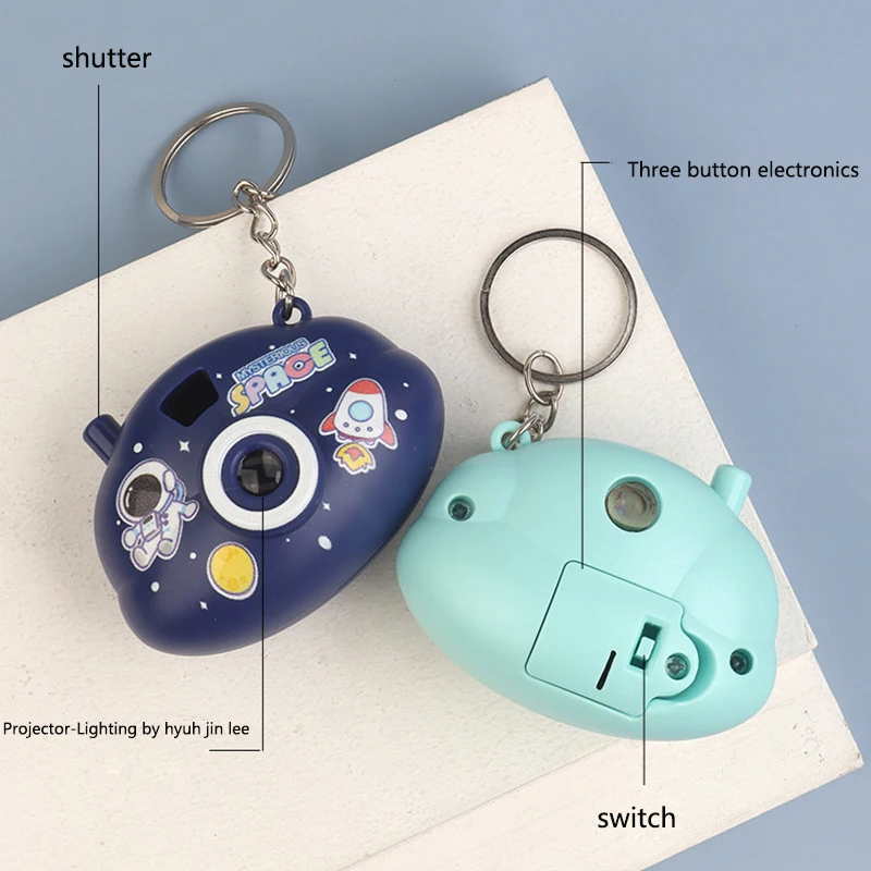 Creative Cute Cartoon Mini Camera Slideshow Light Projector Keychain Children's Toy Bag Pendant Accessories view 3