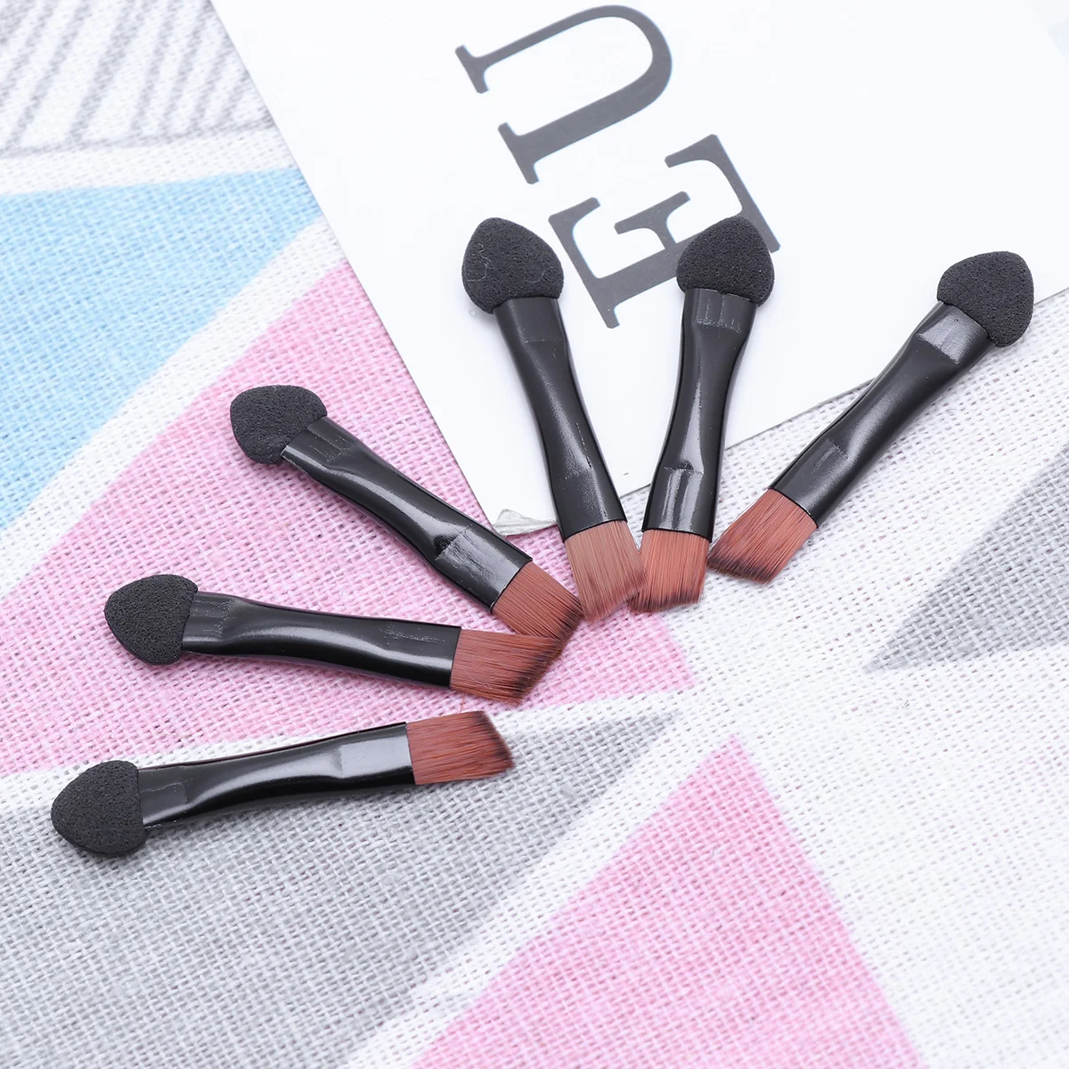 20 Pcs Cosmetics Black Eyeshadow Small Women Makeup Brush Applicator Travel Sponges