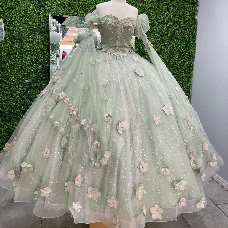 Robe de Quinceanera brillante vert clair, robe de Rh, hors des appliques de fleurs initiées, robe de reconstitution historique de perles, tenue de fête personnalisée, Sweet 15, 2024