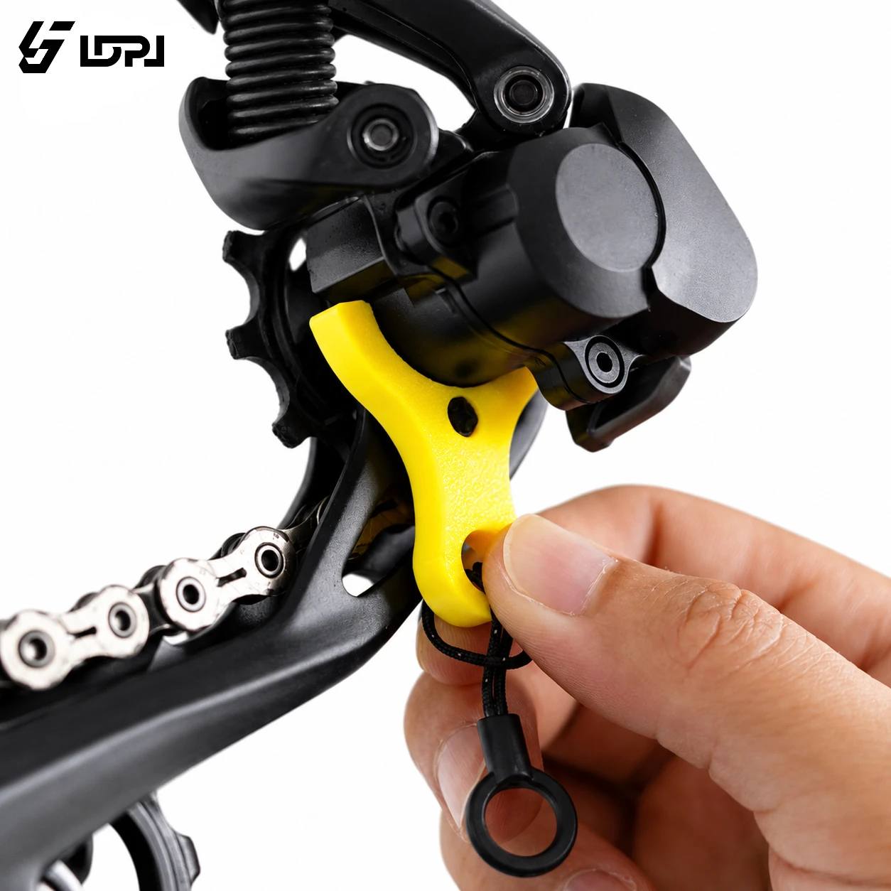 LDPJ bicycle rear derailleur stabilizer, rear derailleur chain protector, chain changing tool comes with a hanging rope for port