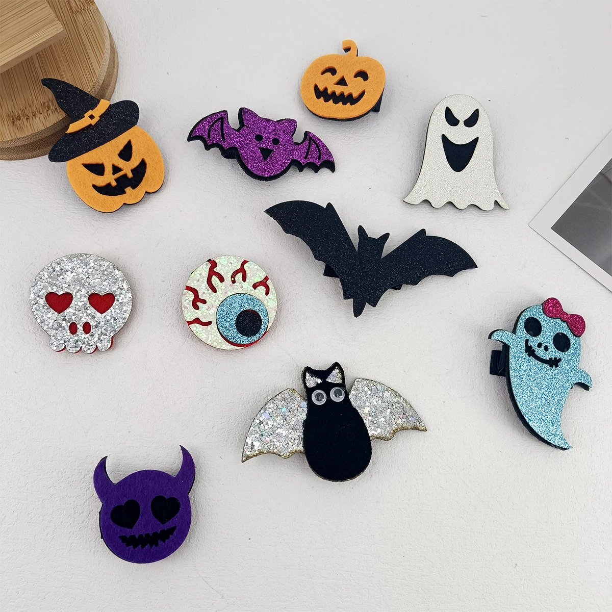 Neue Halloween Filz Stoff Bunte Glitter Cartoon Schädel Kopf Fledermaus Spinne Kürbis Haarnadeln Haar Clips Halloween Liefert Kopfbedeckungen – Detail 2