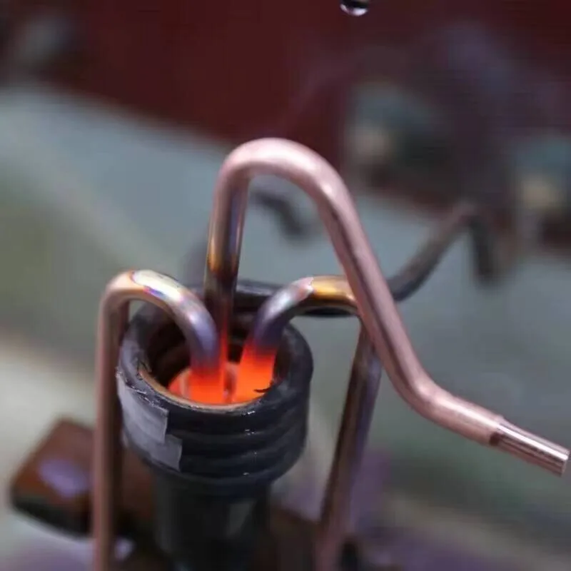 Heißer Verkauf Tragbare Induktion Schweißen Ausrüstung Heizung Maschine Handheld Mit Weichen Kabel Für Metall Rohre Löten