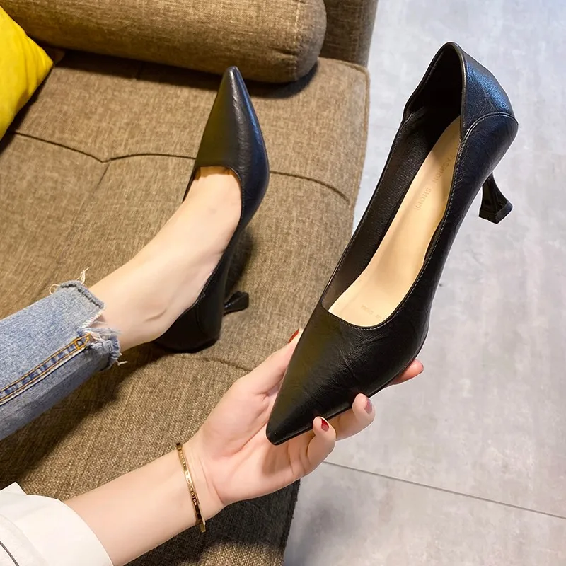 Hot Fashion New Nude Pumps for Women High Heel Shoes Female Fashion Patent Leather Sexy Pointed Toe Thin Heel Woman Shoes 2024