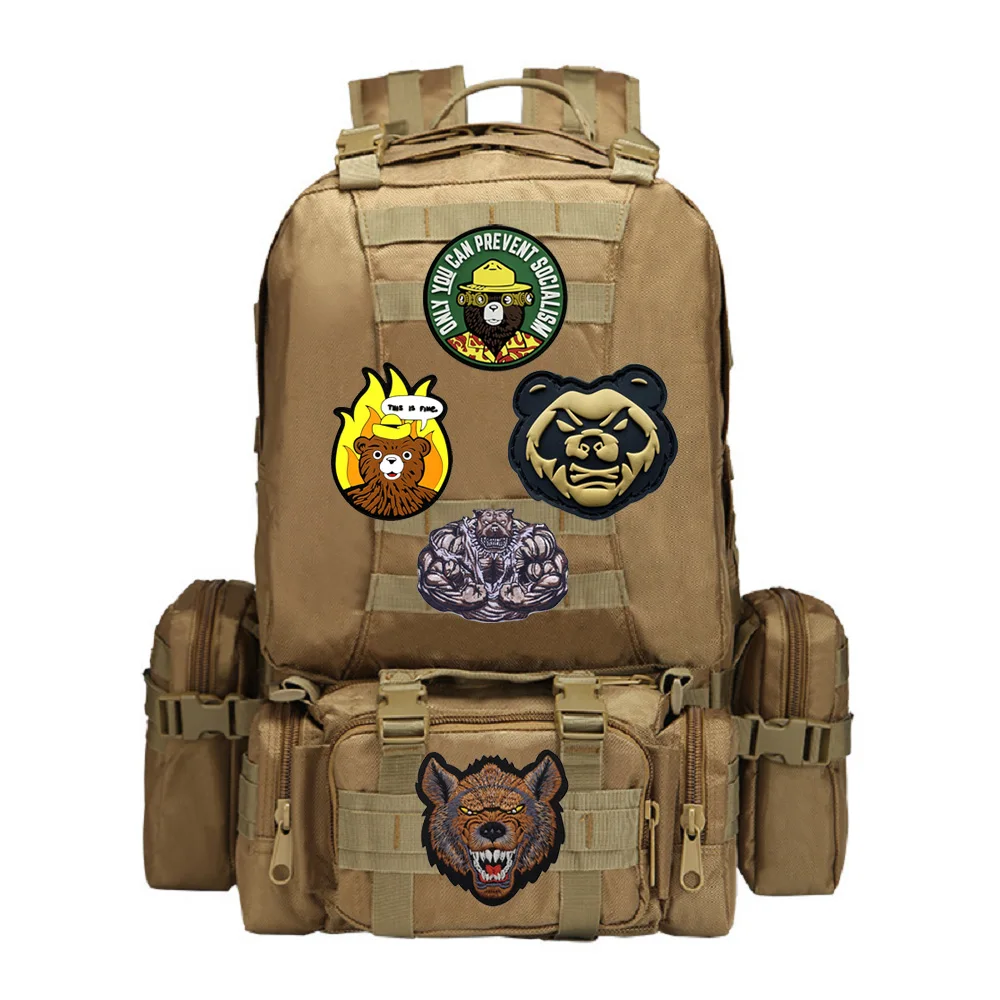 Outdoor Bag with Animal Armband Magic Badge Wolf Bear Cloth Label Muscle Bear Hook and Loop Backpack Patches for Clothing